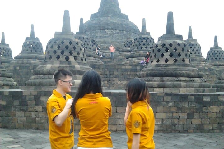 Borobudur Sunrise via VIP Gate — Manohara Breakfast & Merapi Lava Jeep Tour photo 3