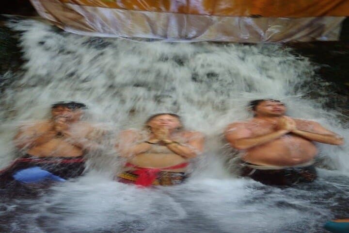 Ubud Purification Ritual Tour: Holy Spring Cleansing at Sebatu Temple photo 2