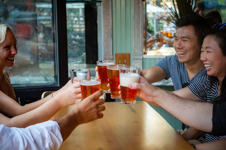 Old City Philadelphia Pub Crawl: Small-Group History Tour & Bar Stops photo 4
