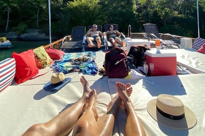 Private Boat Tour in Paraty Bay: Custom Island Hopping & Snorkeling photo 5