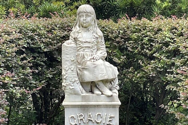 Bonaventure Cemetery History Tour — Savannah Dark History Walk photo 5