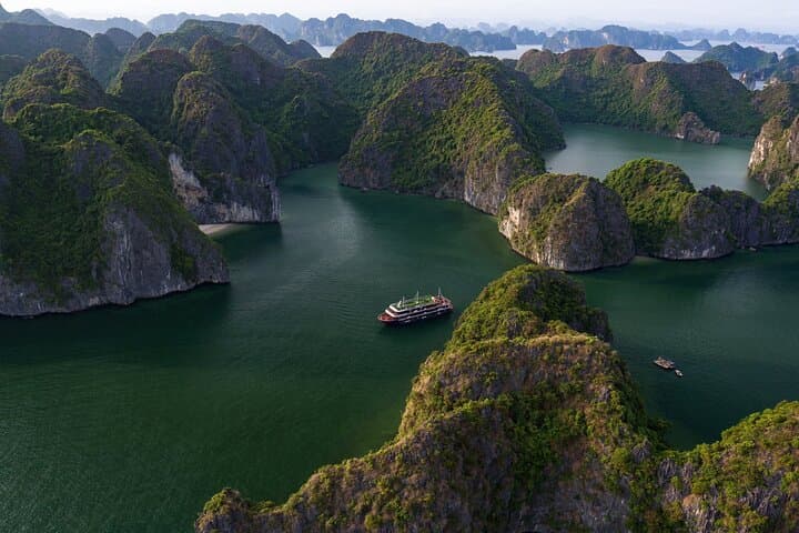 Halong Bay La Pandora 2-Day Cruise: Lan Ha Kayaking, Caves & Sunset photo 2
