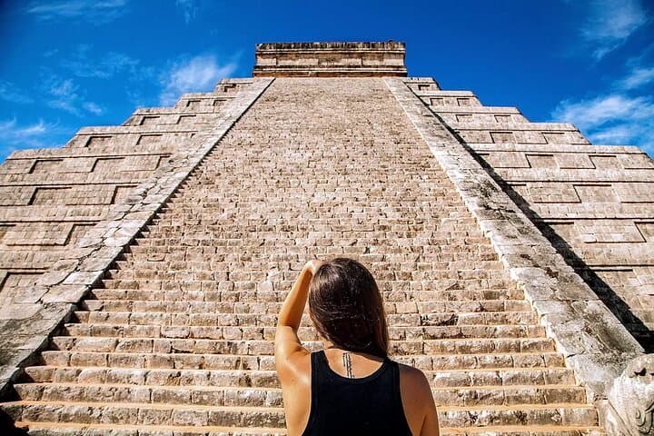 Day Trip to Chichén Itzá and Swim at Ik Kil & Hubikú Cenotes from Cancún photo 4