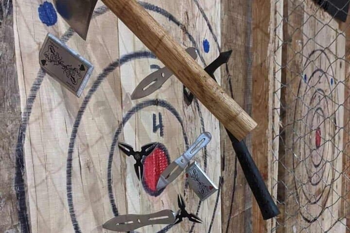 upgraded-axe-throwing-experience-memphis