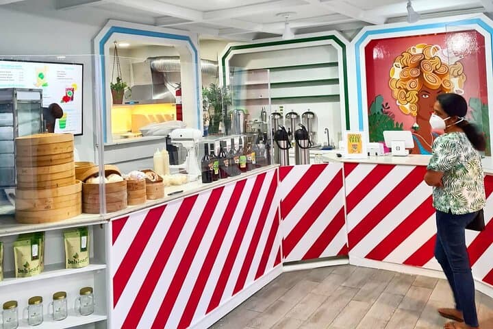 Nassau West Shore Food and Beach Tour – Touriffic Tasty Bus Tour