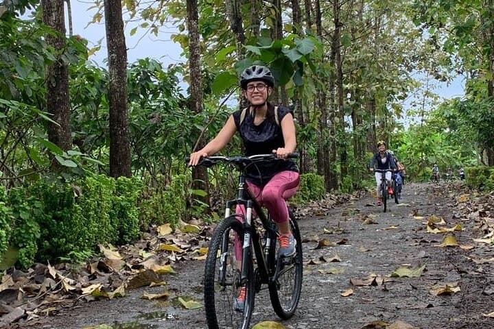 Guayaquil Chocolate Bike Tour: Pedal Through Mangroves and Cocoa Farms photo 5