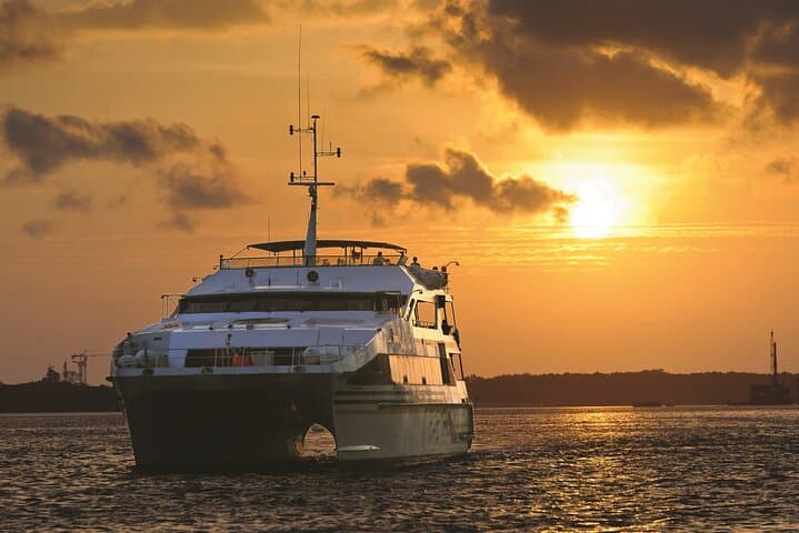 Bali Hai Sunset Dinner Cruise from Benoa Harbour — Catamaran Buffet & Live Cabaret photo 5