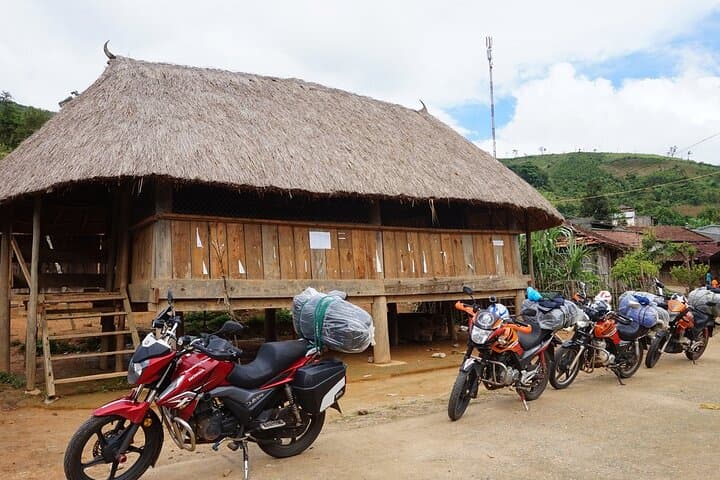 Hoi An to Hue Easy Rider: Hai Van Pass Coastal Motorbike Day Trip photo 6