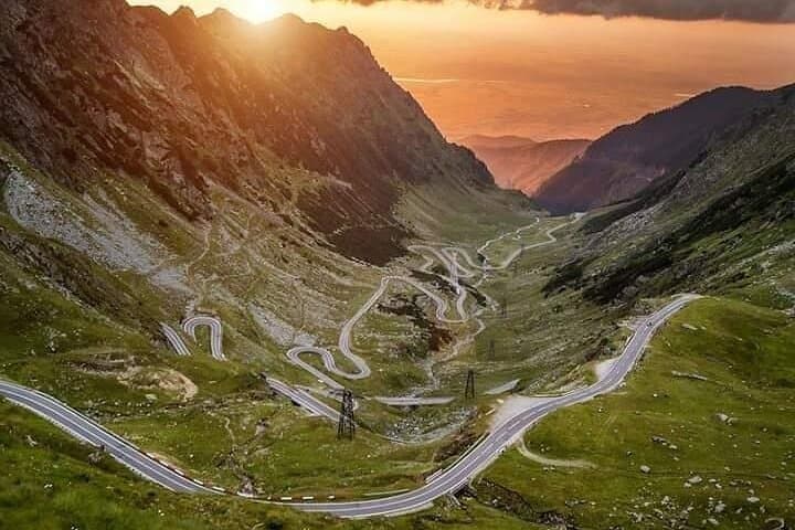3-Day Private Transylvania Tour: Peles, Bran, Transfagarasan & Sighisoara photo 1