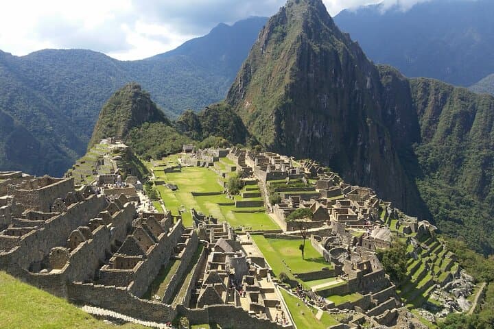 Sacred Valley to Machu Picchu by Train: 2-Day Small-Group Guide photo 2