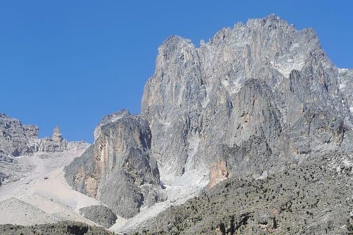 5-Day Mount Kenya Climb via Sirimon and Chogoria — Guide to Point Lenana Sunrise photo 2