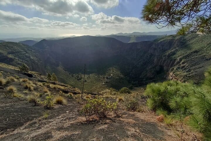 Gran Canaria Volcanoes & Wine Private Tour for Cruisers photo 2