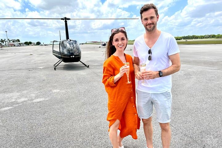 Miami Romantic Helicopter Tour with Champagne — 40-Minute Private Aerial Experience photo 4