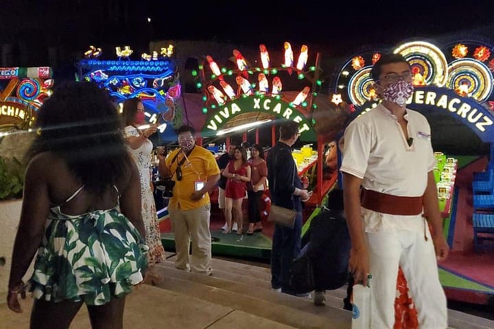 Night at Xoximilco Cancun: Mariachi, Trajineras & Canal Party Experience photo 4