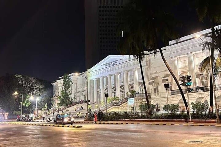 Explore Mumbai's Nightlife: A Cultural Odyssey After Dark photo 6