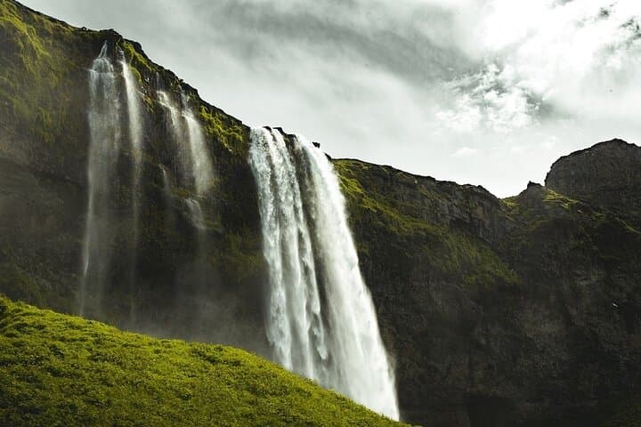 Day Trip to Nuwara Eliya from Kandy: Tea Estates, Ramboda Falls & Gregory Lake photo 2
