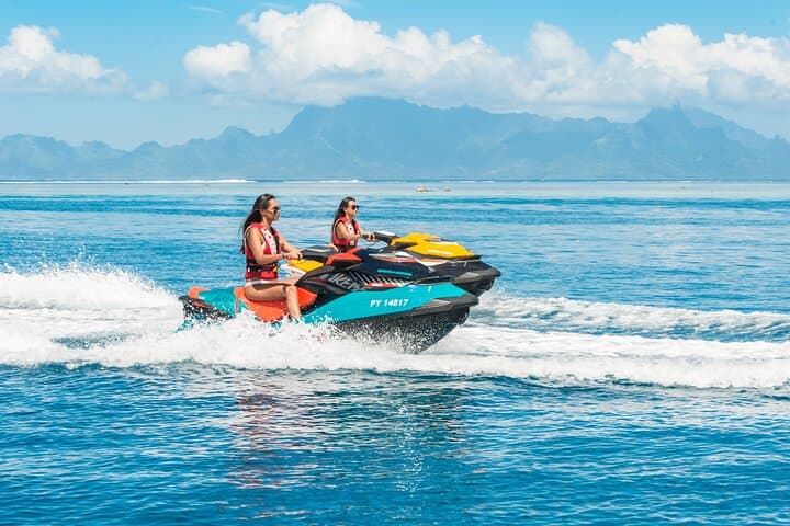 2-Hour Jet Ski Adventure in Puna'auia — Explore Tahiti's Turquoise Lagoon photo 3