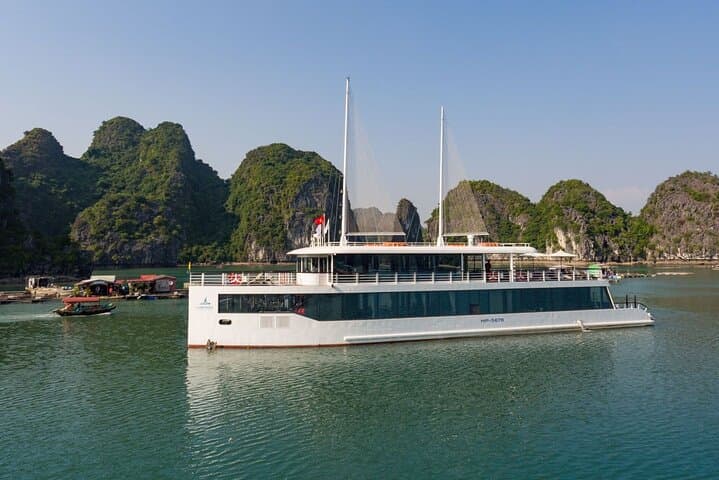 Halong Bay & Lan Ha Day Cruise from Hanoi — Swim, Kayak, Cave & Island Views