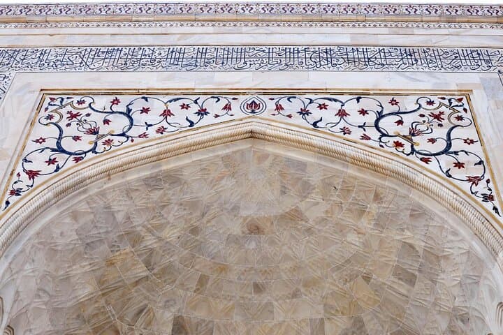Taj Mahal Sunrise and Agra Fort Private Day Tour from Delhi photo 4