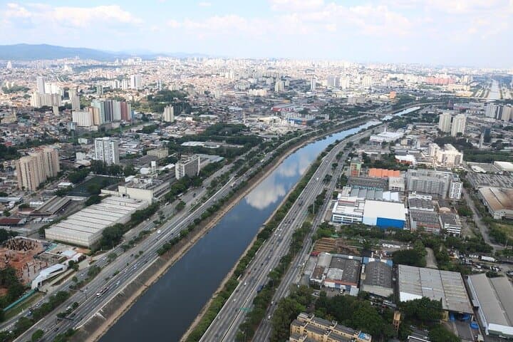 São Paulo Helicopter Private Tour — Panoramic Flight with Hotel Transfer photo 6