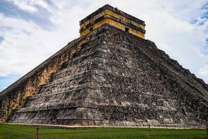 Chichen Itza, Ik Kil Cenote & Izamal: Full-Day Cultural Tour from Mérida photo 6