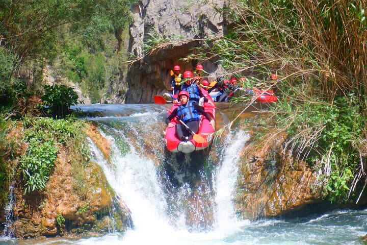 Cano-Rafting in Montanejos: Self-Paddle Class III River Adventure in Valencia