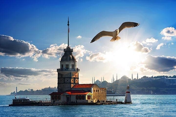 Full-Day Istanbul Highlights: Bosphorus Cruise, Spice Bazaar & Dolmabahçe Palace photo 5