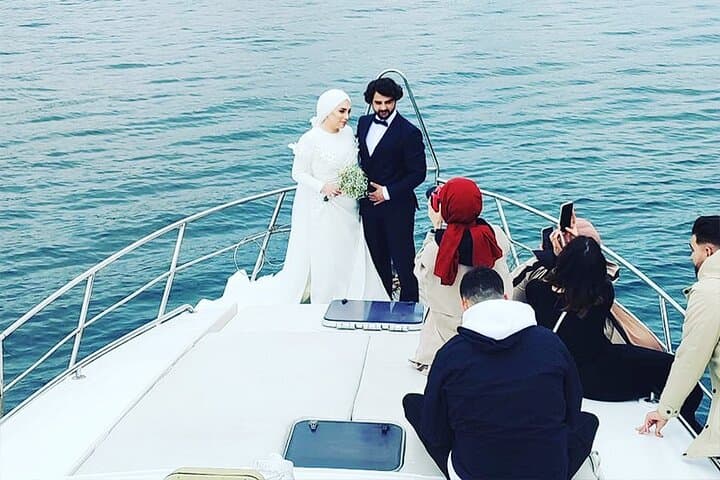 Private Bosphorus Yacht Cruise — 2-Hour Istanbul Charter