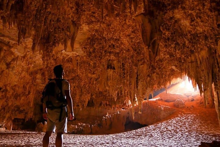 5-Day White Desert & Gara (Djara) Cave Camping Adventure from Cairo