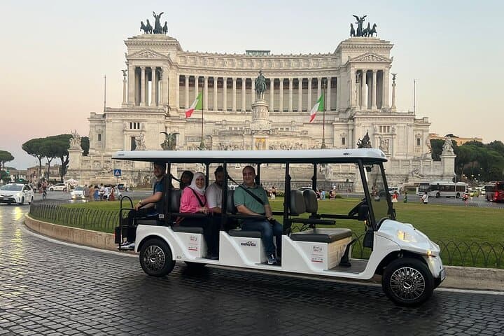Private Rome Golf Cart Tour — Catacombs, Pantheon & Piazza Navona photo 2