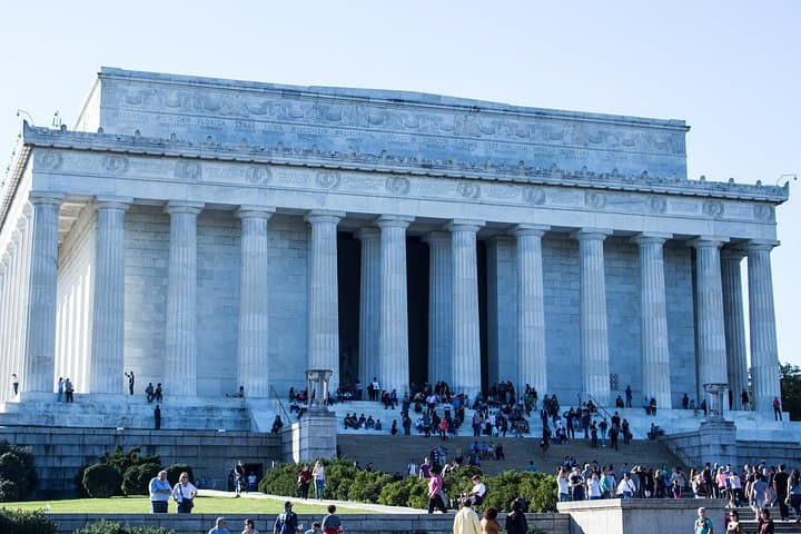 Washington DC eBike Rental: Full-Day Electric Bike Hire with Helmet & Map photo 4