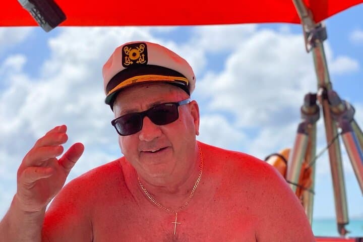 Aqua Donut Private Boat Aruba — Palm Beach Snorkel & Sunset Cruise photo 3
