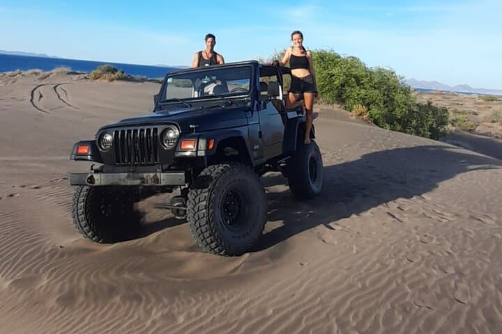 Sandboarding the Mogote Dunes: La Paz Sandboard and Sled Adventure photo 4