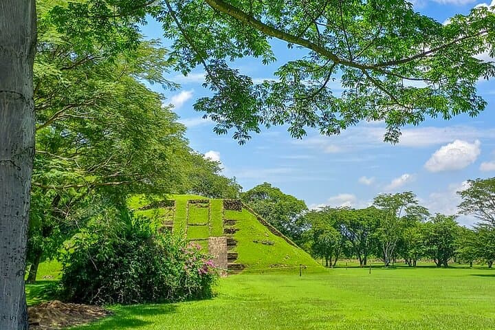 Cihuatan & Suchitoto Day Tour: Archaeology, Waterfalls and Colonial Streets photo 5