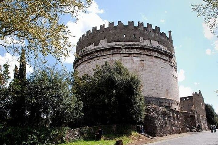 Appian Way & Catacombs Golf-Car Guided Tour in Rome photo 5