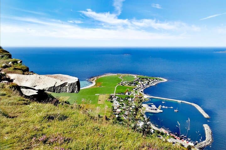 Ålesund to Alnes: A 4.5-Hour Minibus Journey Through Fjord Lighthouses and Art Nouveau Streets