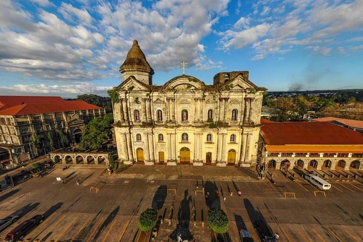 Tagaytay Vistas & Taal Heritage: Volcano Views and Colonial Streets Day Tour photo 3
