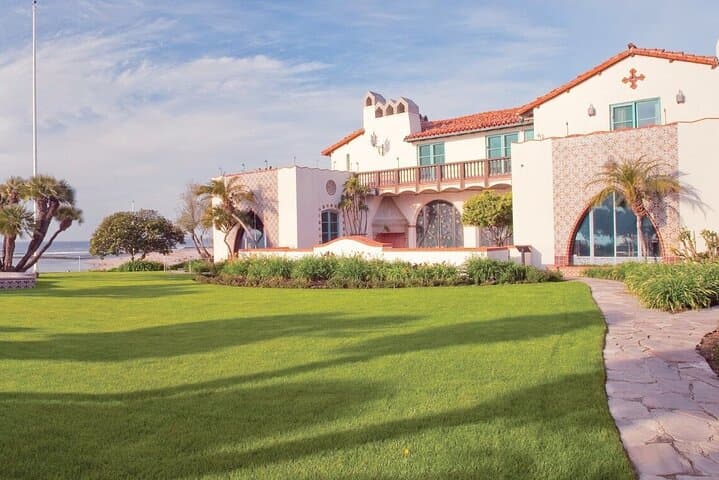 Malibu Private Beach and Mansions Tour — El Matador, Point Dume & Getty Villa photo 5