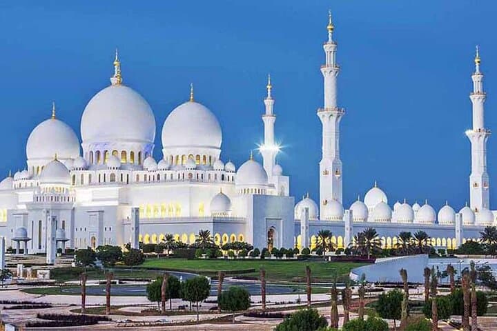 Abu Dhabi in a Day: Sheikh Zayed, Emirates Palace & Ferrari World from Dubai