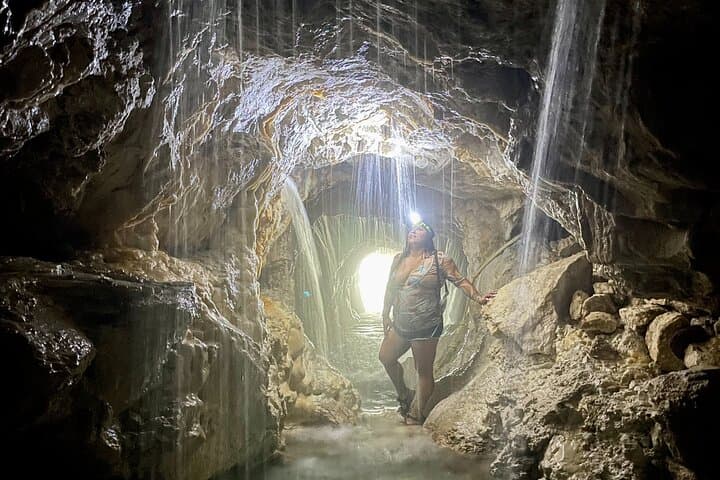 Full-Day Tolantongo Hot Springs Tour from Mexico City: Caves, Pocitos & River Relaxation photo 3