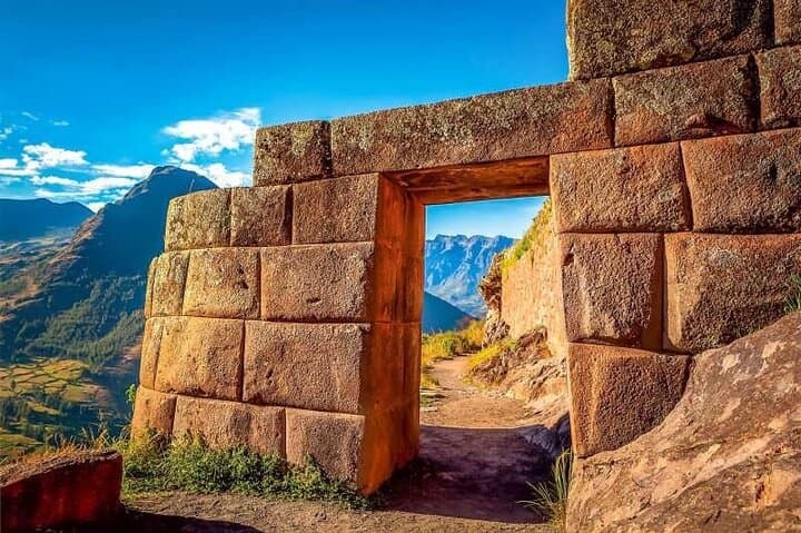 2-Day Sacred Valley and Machu Picchu Excursion — Train to Aguas Calientes & Guided Machu Picchu Visit photo 5