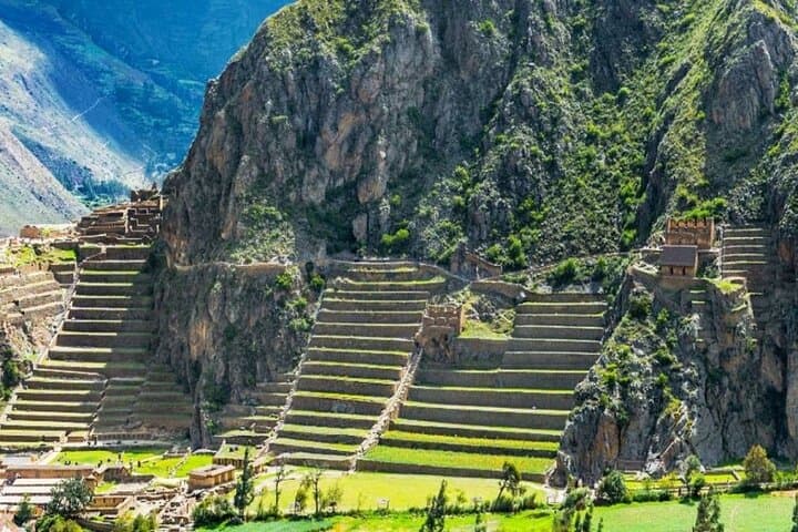 2-Day Sacred Valley and Machu Picchu Excursion — Train to Aguas Calientes & Guided Machu Picchu Visit photo 6