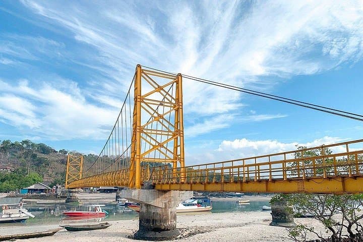 Nusa Lembongan Day Tour: Mangroves, Yellow Bridge & Dream Beach photo 1