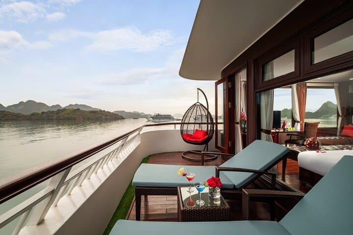 Overnight Dora Cruise: 2-Day Lan Ha & Ha Long Bay Escape from Hanoi