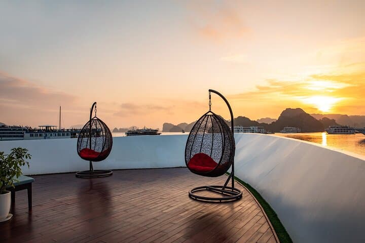 Overnight Dora Cruise: 2-Day Lan Ha & Ha Long Bay Escape from Hanoi photo 3