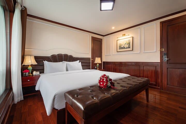 Luxury Overnight Cruise in Halong Bay & Lan Ha Bay — 2D/1N photo 5