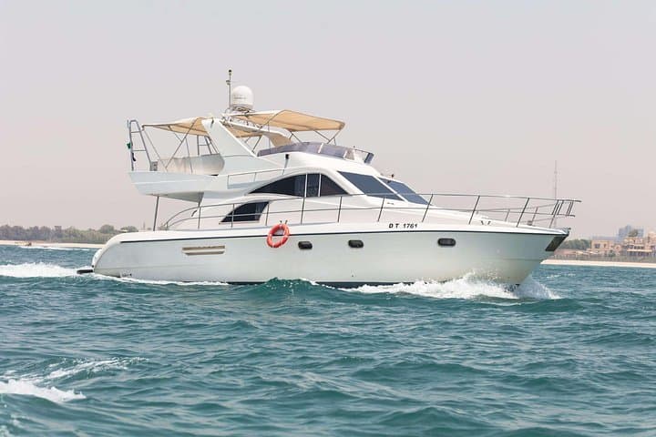 Private 55-Foot Luxury Yacht Cruise in Dubai Marina: 1-Hour Charter photo 2