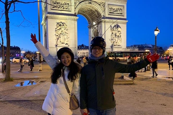 Paris Segway Night Highlights: Evening Tour of Eiffel Tower Louvre and More photo 4