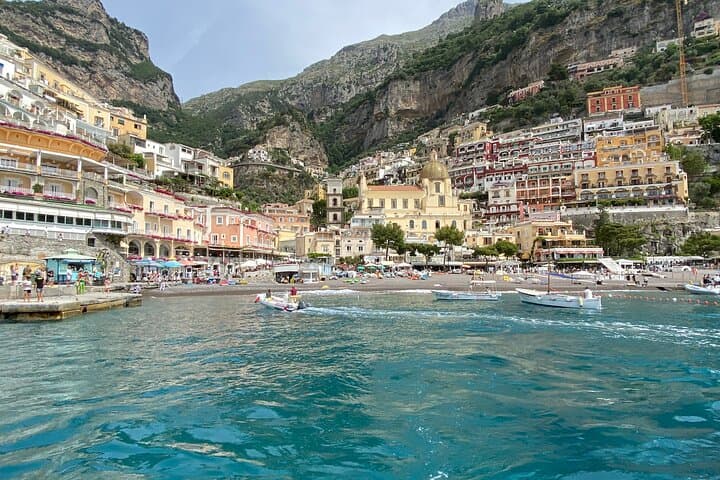Amalfi Coast Private Full-Day Boat Tour to Positano and Li Galli photo 4