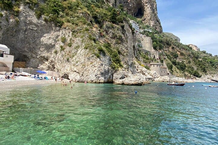 Amalfi Coast Private Full-Day Boat Tour to Positano and Li Galli photo 3